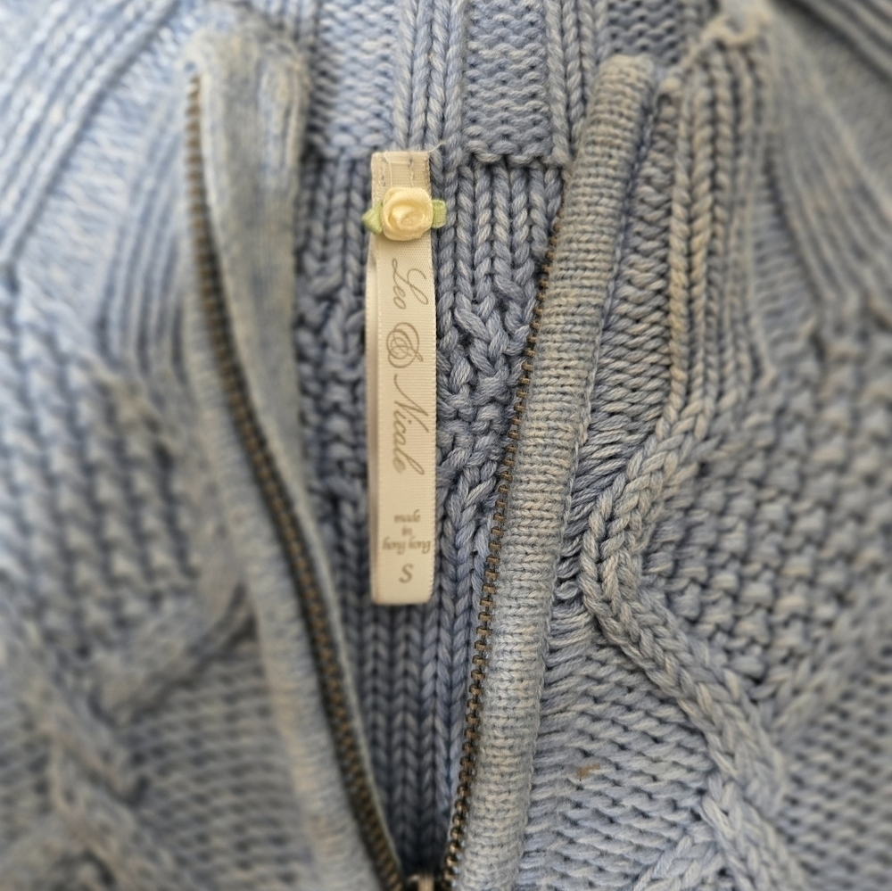 Leo & Nicole Cable Knit Sweater Vest - Picture 2 of 3